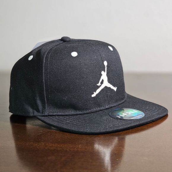 Air Jordan 1 2 3 4 5 6 8 11 12 OG Retro Bred Playoffs Snapback Hat Black Gold Air Jordan 1 2 3 4 5 6 7 11 12 OG Retro Bred Playoffs  main image 2